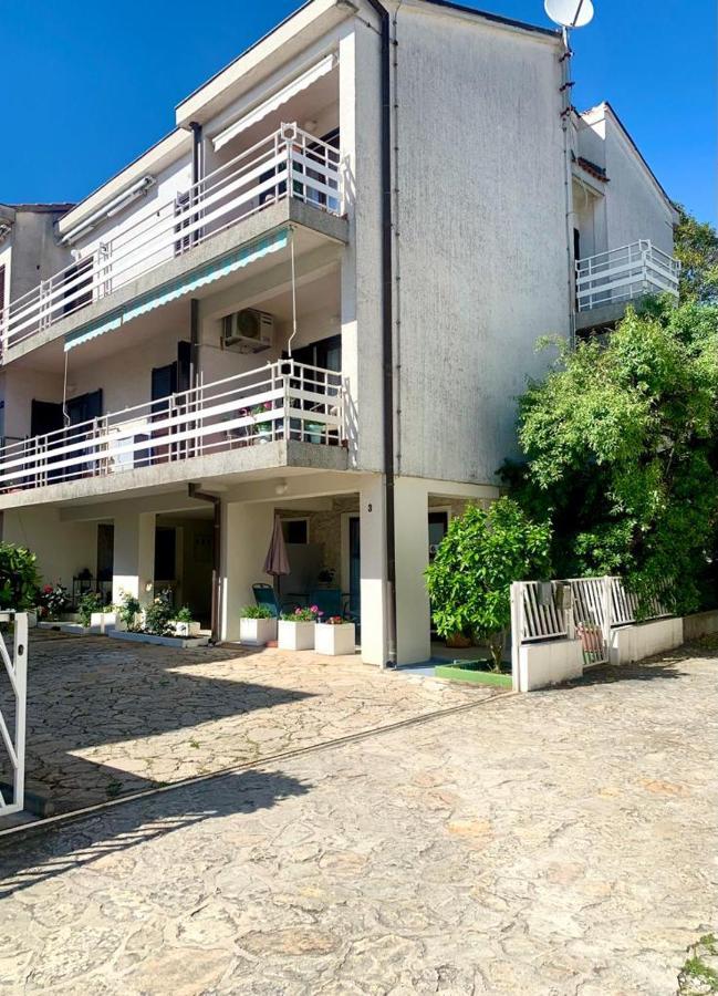 Lovely Apartment In The Groundfloor Zadar Eksteriør bilde